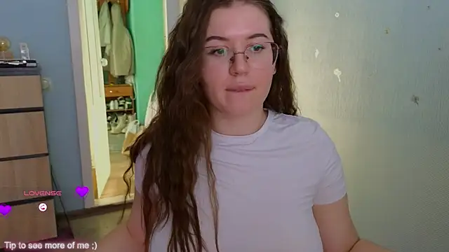 Snapshot of __Samer_ chatting on 02.23.25 Samer online show from 02.23.25