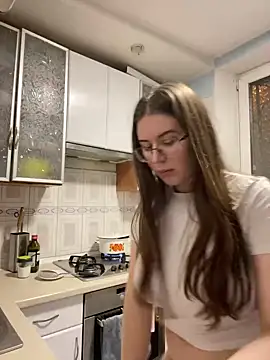 Snapshot of __Samer_ chatting on 03.19.25 Samer online show from 03.19.25