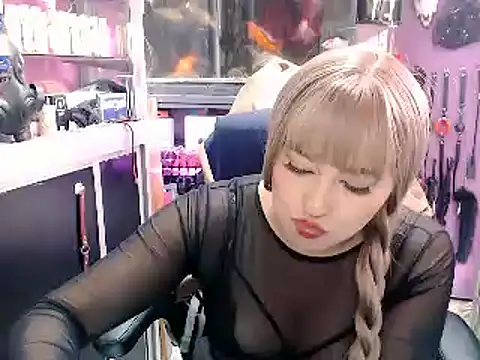 TamySweetness online show from 02.24.25