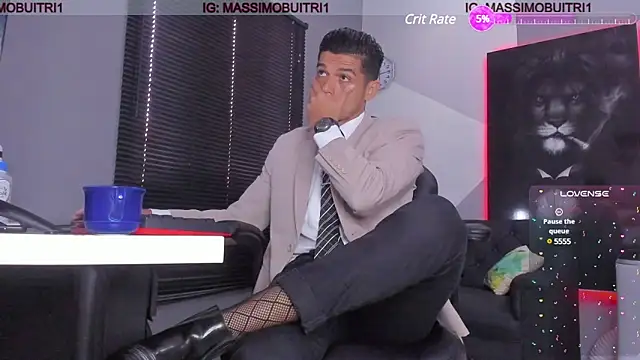 Snapshot of massimo_g chatting on 01.16.25 massimo g online show from 01.16.25
