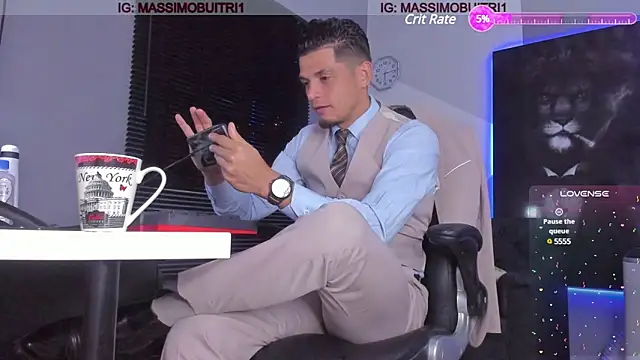 Snapshot of massimo_g chatting on 01.23.25 massimo g online show from 01.23.25