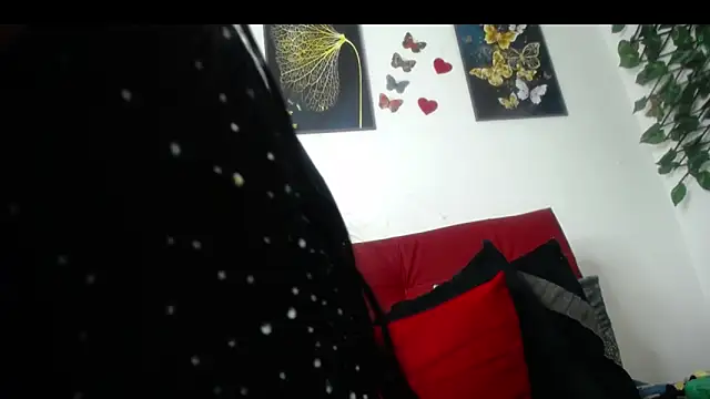 luzcastillo07 online show from 02.10.25