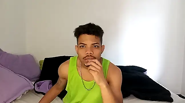 Snapshot of danidiazto2023 chatting on 02.16.25 danidiazto2023 online show from 02.16.25