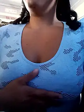 Snapshot of Morenitha-XXX chatting on 04.30.26 Morenitha-XXX online show from 04.30.26