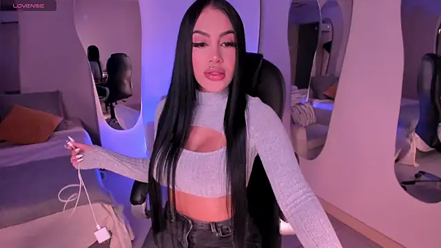 MileyCruz  online show from 12.13.24