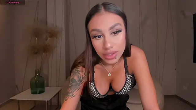 DannaCruz online show from 01.25.25