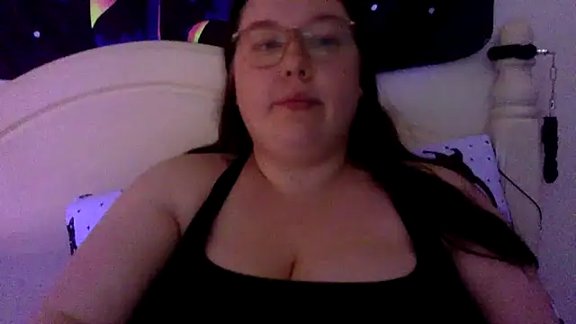 Sexycurvyemilyy online show from 09.11.25