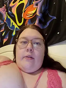 Sexycurvyemilyy online show from 12.16.25