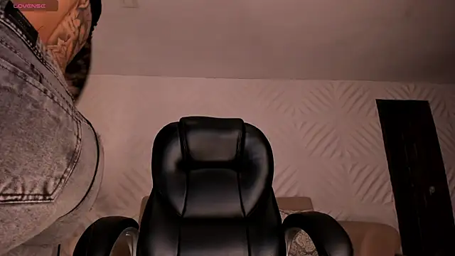 SophiePalmer online show from 11.21.25