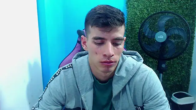 Snapshot of DEIBY_BABY chatting on 12.30.24 DEIBY BABY online show from 12.30.24