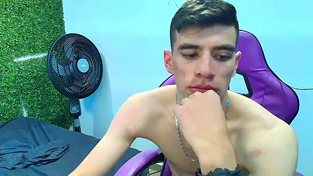 Snapshot of DEIBY_BABY chatting on 01.19.25 DEIBY BABY online show from 01.19.25