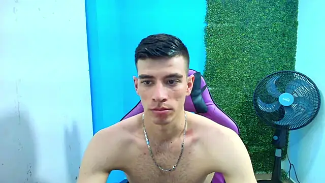 Snapshot of DEIBY_BABY chatting on 01.31.25 DEIBY BABY online show from 01.31.25
