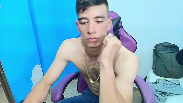 Snapshot of DEIBY_BABY chatting on 03.05.25 DEIBY BABY online show from 03.05.25