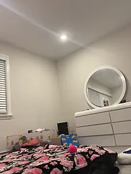 DominiqueX0 online show from 02.26.25