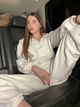 Snapshot of _i_have_cookies1 chatting on 03.22.25  i have cookies1 online show from 03.22.25