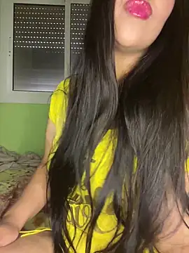 Snapshot of Mayacrayzi chatting on 04.20.26 Mayacrayzi online show from 04.20.26