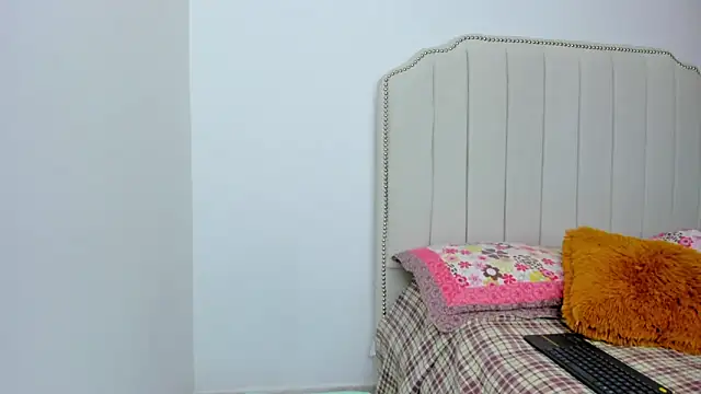 Hanna86 online show from 02.23.25