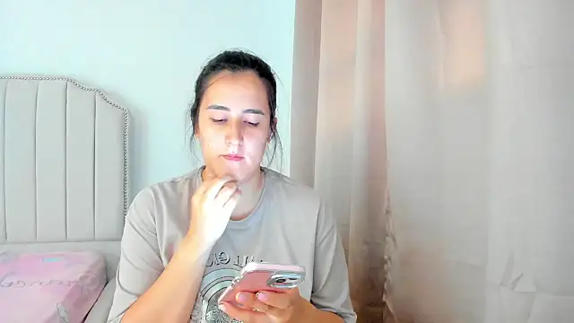 Hanna86 online show from 09.18.25