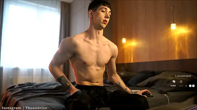 Snapshot of Bbrandon_ chatting on 10.16.25 Bbrandon online show from 10.16.25