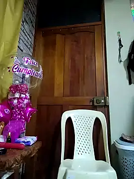 Snapshot of WanOn3Fanny chatting on 12.22.24 WanOn3Fanny online show from 12.22.24