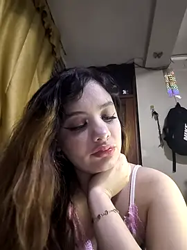 Snapshot of WanOn3Fanny chatting on 10.18.25 WanOn3Fanny online show from 10.18.25