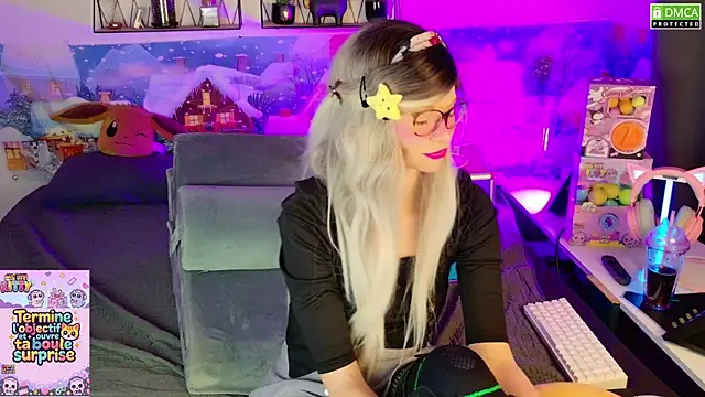 Kittychatte online show from 01.11.26