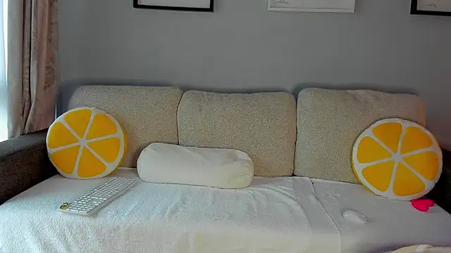 bellahot77 online show from 10.24.25