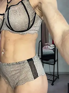 Snapshot of Milf_Tea chatting on 02.26.25 Milf Tea online show from 02.26.25