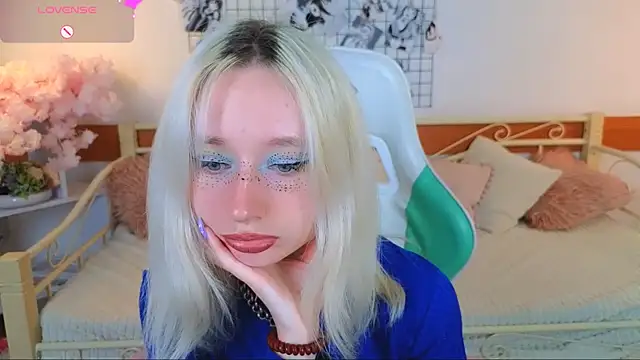 Katia Kim online show from 04.17.26