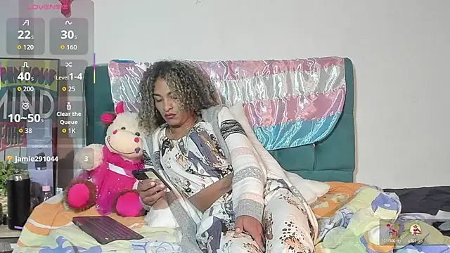 Snapshot of StefanyMiler chatting on 06.19.26 StefanyMiler online show from 06.19.26