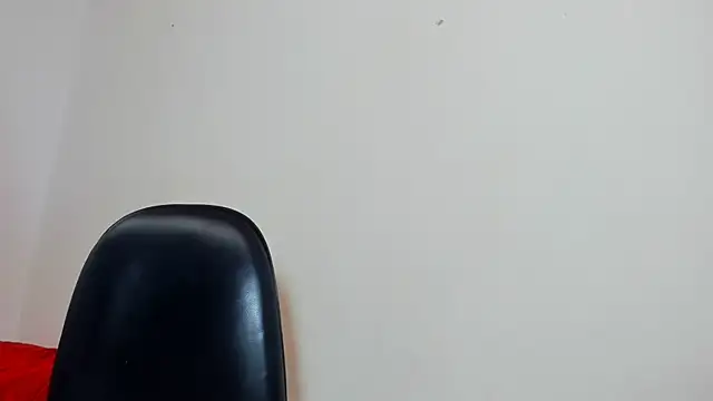 yasmin goldenst online show from 01.08.26