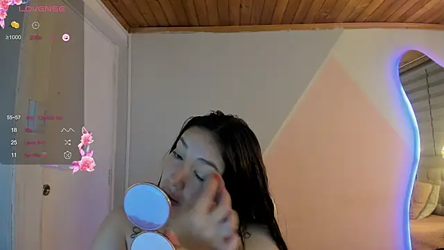 Snapshot of cristal__hot_1 chatting on 07.06.26 cristal hot 1 online show from 07.06.26