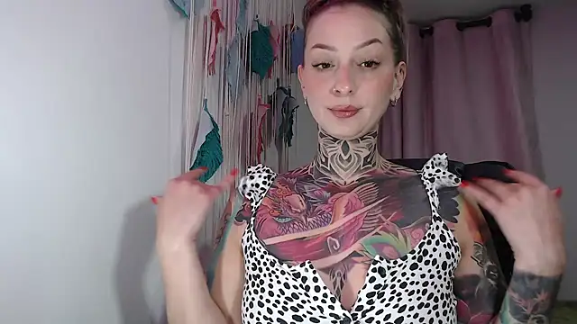 Snapshot of agatha_ink3 chatting on 01.28.25 agatha ink3 online show from 01.28.25