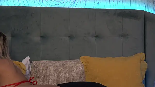 IvyRubens online show from 12.19.24