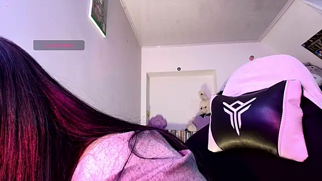 Persia 09 online show from 10.14.25