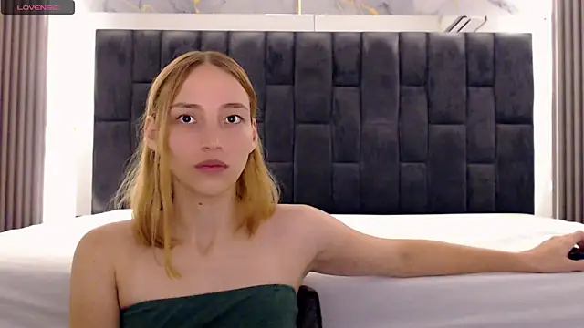 WhiteSun 01 online show from 02.17.25