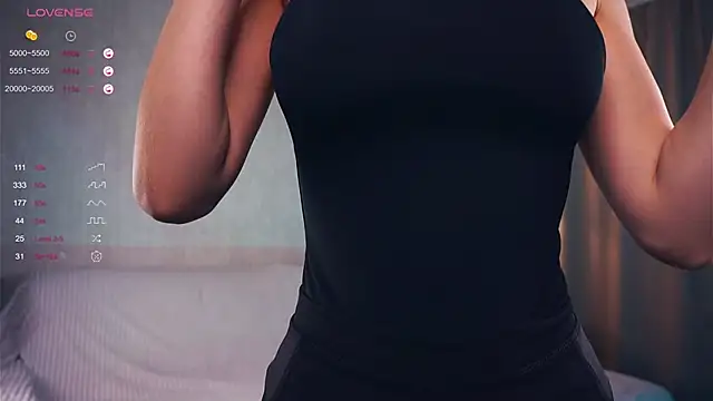 Snapshot of SofyBruno chatting on 01.09.25 SofyBruno online show from 01.09.25