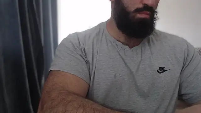 hugemachohandsome online show from 10.09.25