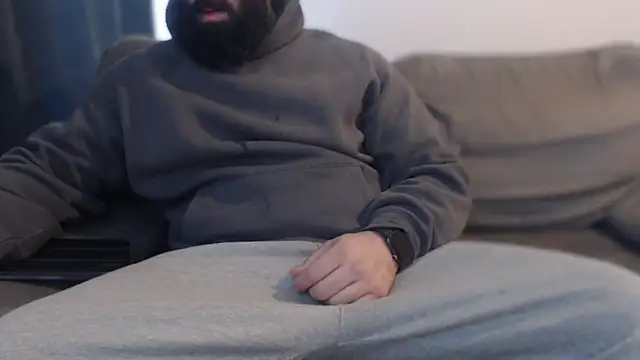 hugemachohandsome online show from 01.06.26