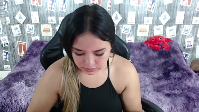 SaraCrow online show from 02.08.25