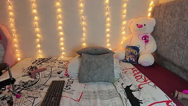 SaraCrow online show from 01.10.26