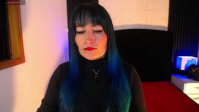 alicia moom online show from 04.17.26