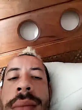 MachoScorpionCaralho online show from 02.22.25