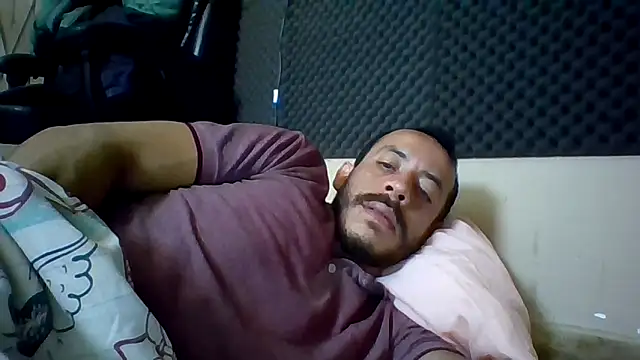 Snapshot of MachoScorpionCaralho chatting on 04.28.26 MachoScorpionCaralho online show from 04.28.26