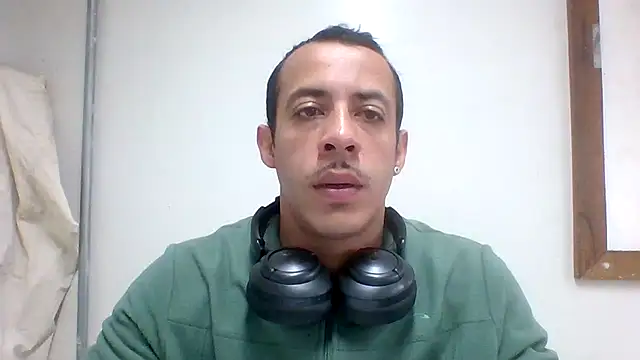 Snapshot of MachoScorpionCaralho chatting on 06.03.26 MachoScorpionCaralho online show from 06.03.26