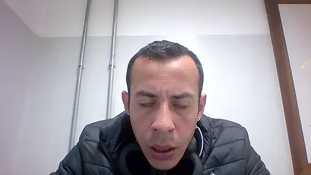 Snapshot of MachoScorpionCaralho chatting on 06.25.26 MachoScorpionCaralho online show from 06.25.26
