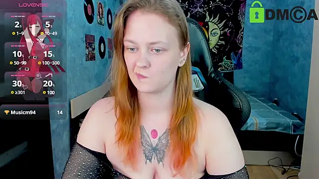 Snapshot of madness_lia chatting on 12.23.24 madness lia online show from 12.23.24