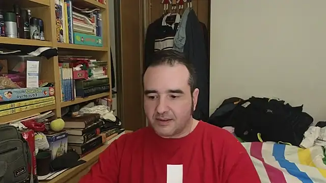Snapshot of curiosillo83 chatting on 04.12.26 curiosillo83 online show from 04.12.26