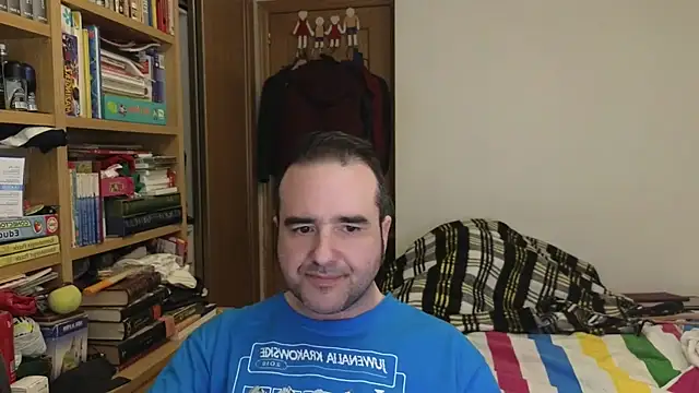 Snapshot of curiosillo83 chatting on 04.19.26 curiosillo83 online show from 04.19.26