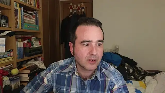 Snapshot of curiosillo83 chatting on 04.20.26 curiosillo83 online show from 04.20.26